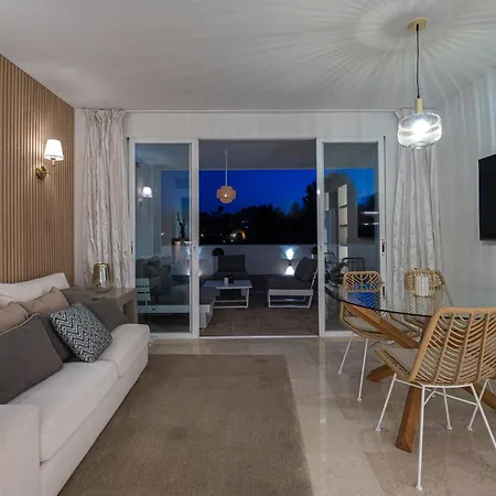 Modern Flat In Marbella, 2br, Pool & Parking Marbella