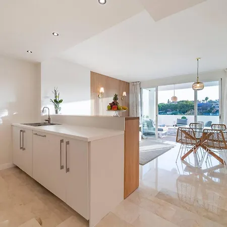 Modern Flat In Marbella, 2br, Pool & Parking Marbella
