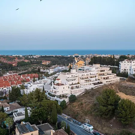 Modern Flat In Marbella, 2br, Pool & Parking Apartament