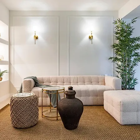 Modern Flat In Marbella, 2br, Pool & Parking Apartmán Marbella