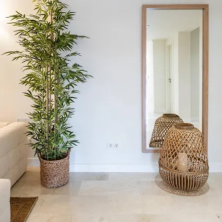 Modern Flat In Marbella, 2br, Pool & Parking דירה *