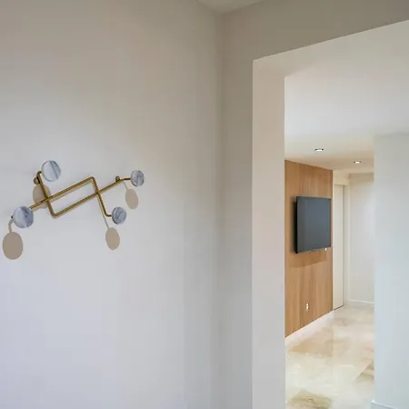 Modern Flat In Marbella, 2br, Pool & Parking דירה מארבלה