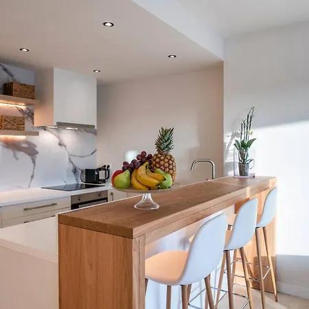 Apartmán Modern Flat In Marbella, 2br, Pool & Parking Marbella