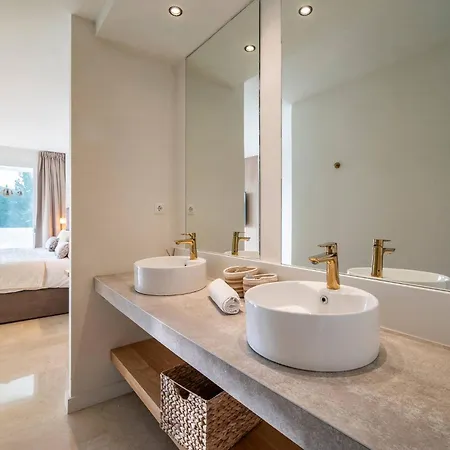 Apartmán Modern Flat In Marbella, 2br, Pool & Parking