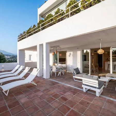 Modern Flat In Marbella, 2br, Pool & Parking דירה מארבלה