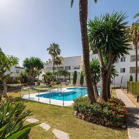 Modern Flat In Marbella, 2br, Pool & Parking דירה מארבלה