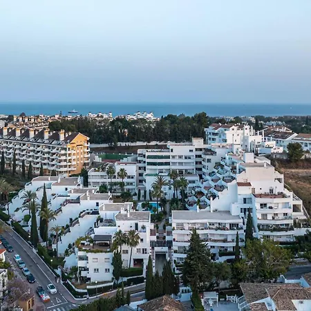 Modern Flat In Marbella, 2br, Pool & Parking アパート マルベーリャ