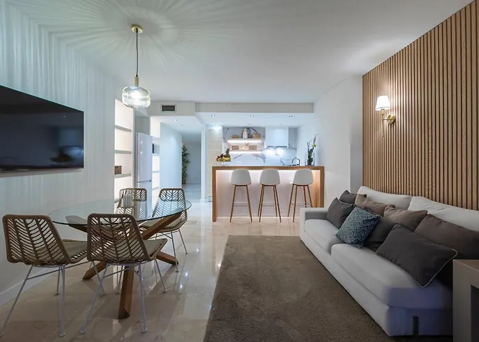 Modern Flat In Marbella, 2br, Pool & Parking Апартаменти Марбелья