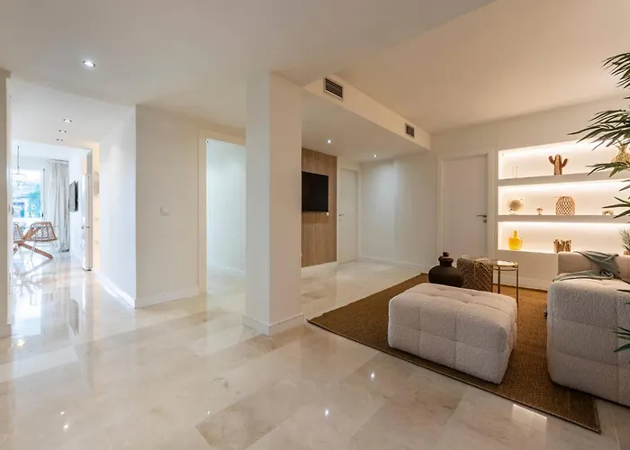 Modern Flat In Marbella, 2br, Pool & Parking Апартаменти *