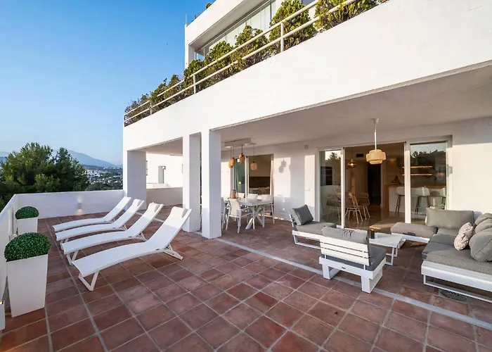 Modern Flat In Marbella, 2br, Pool & Parking Апартаменти Марбелья