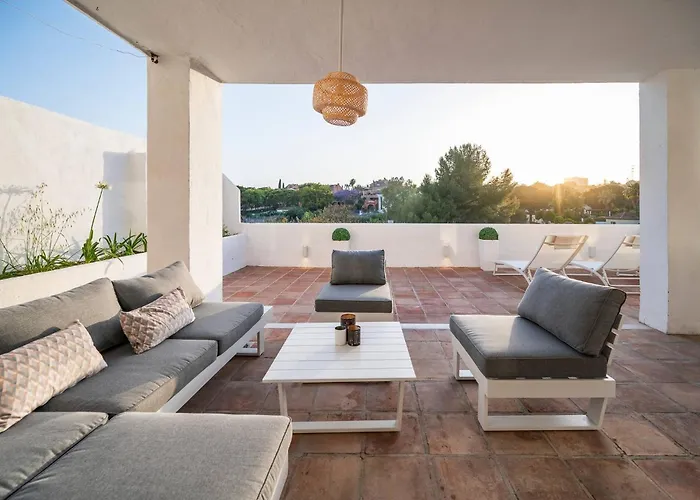 Modern Flat In Marbella, 2br, Pool & Parking Апартаменти