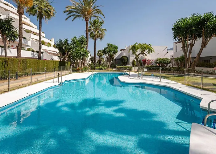 Апартаменти Modern Flat In Marbella, 2br, Pool & Parking *