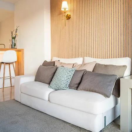 Apartment Modern Flat In Marbella, 2br, Pool & Parking